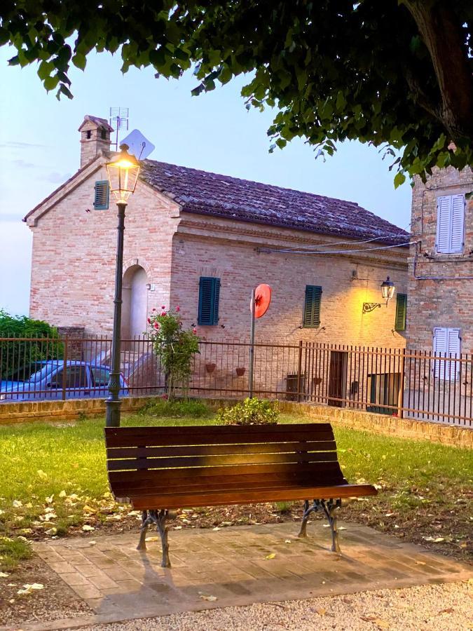 B&B Terrazza Sul Borgo Mogliano Exterior photo